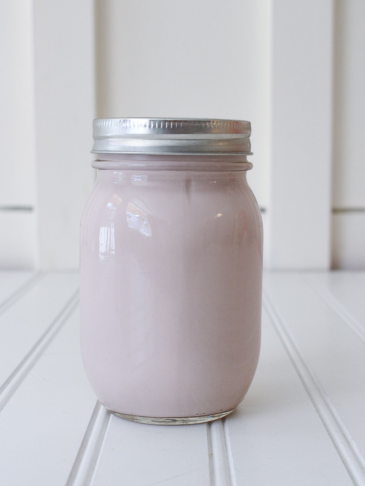 Strawberry Almond Milk 16oz